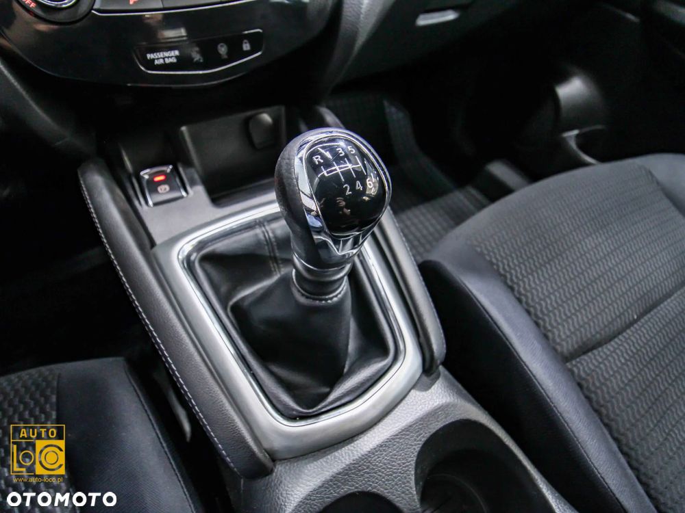 Nissan Qashqai 1.5 dCi N-Connecta - 24