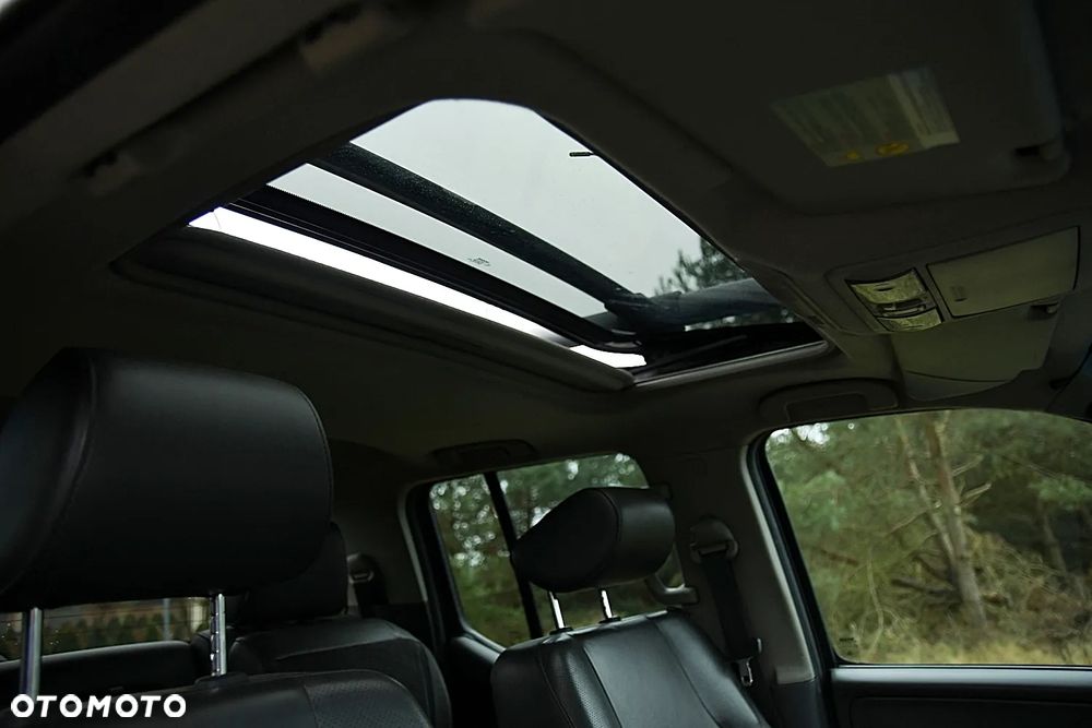 Nissan Navara 2.5 D Platinum - 14