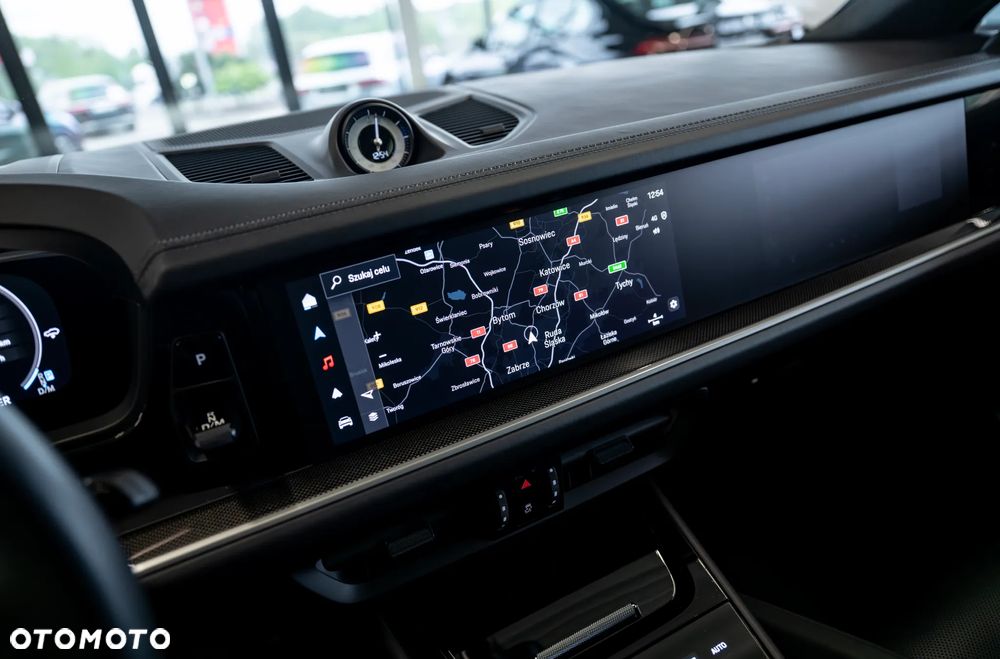 Porsche Cayenne Turbo E-Hybrid PHEV - 19