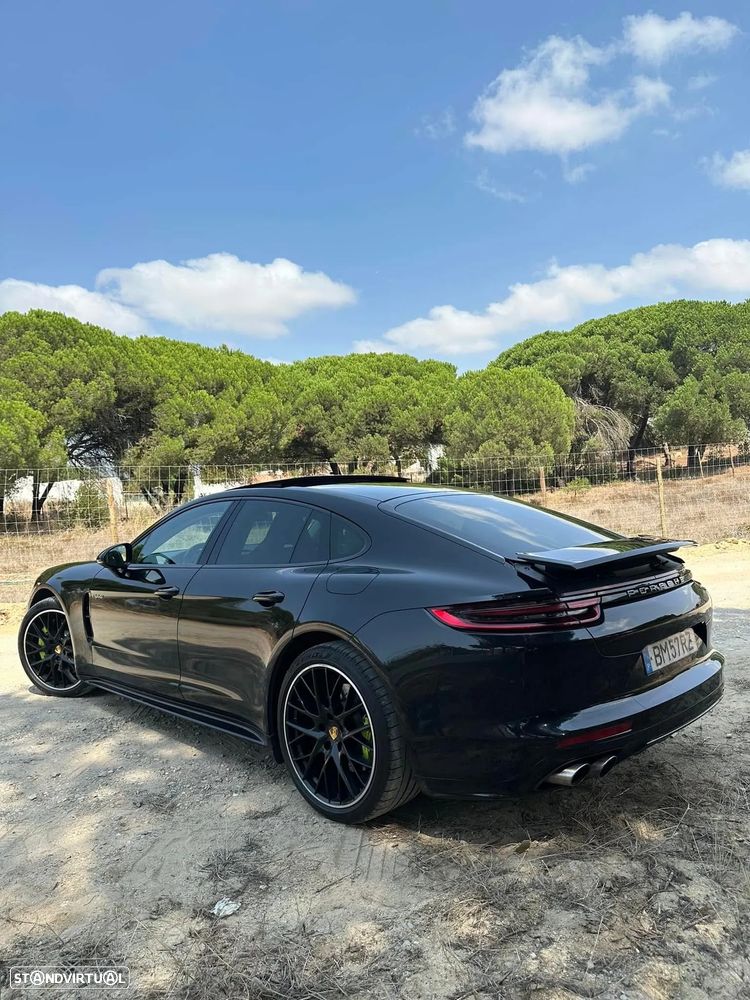 Porsche Panamera - 5