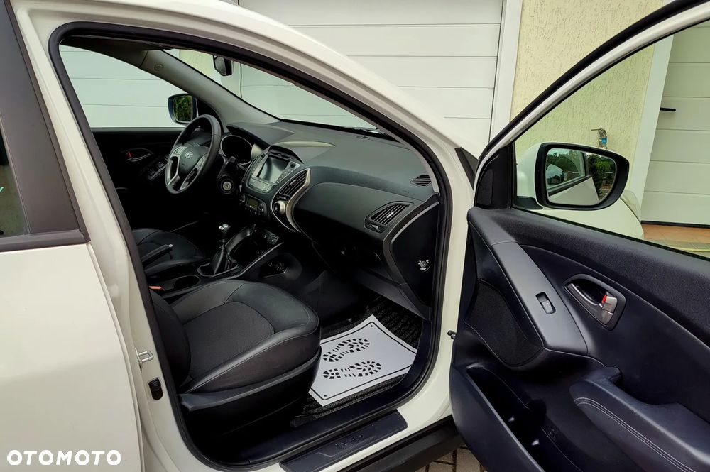 Hyundai ix35 1.7 CRDi 2WD blue Style - 16