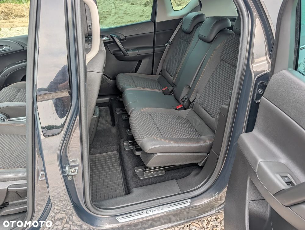 Opel Meriva 1.4 T Cosmo - 14
