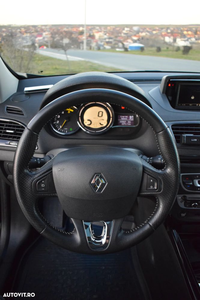 Renault Megane 1.5 dCi Dynamique Aut. - 14