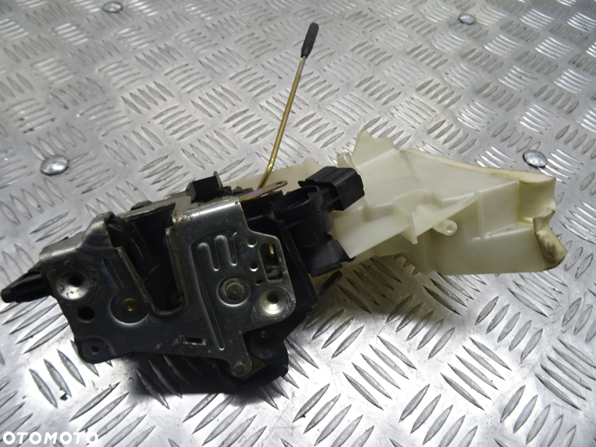 MERCEDES W202 LIFT 96-01 ZAMEK PRAWY PRZÓD PRZEDNI - 5