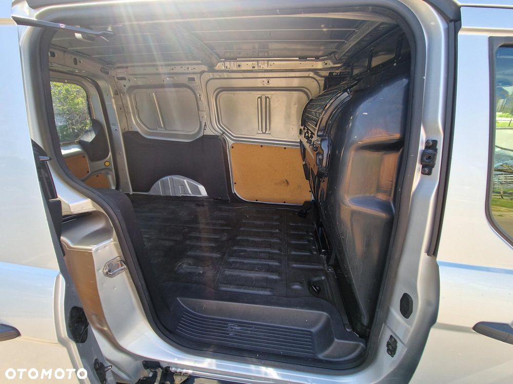 Ford TRANSIT CONNECT - 25