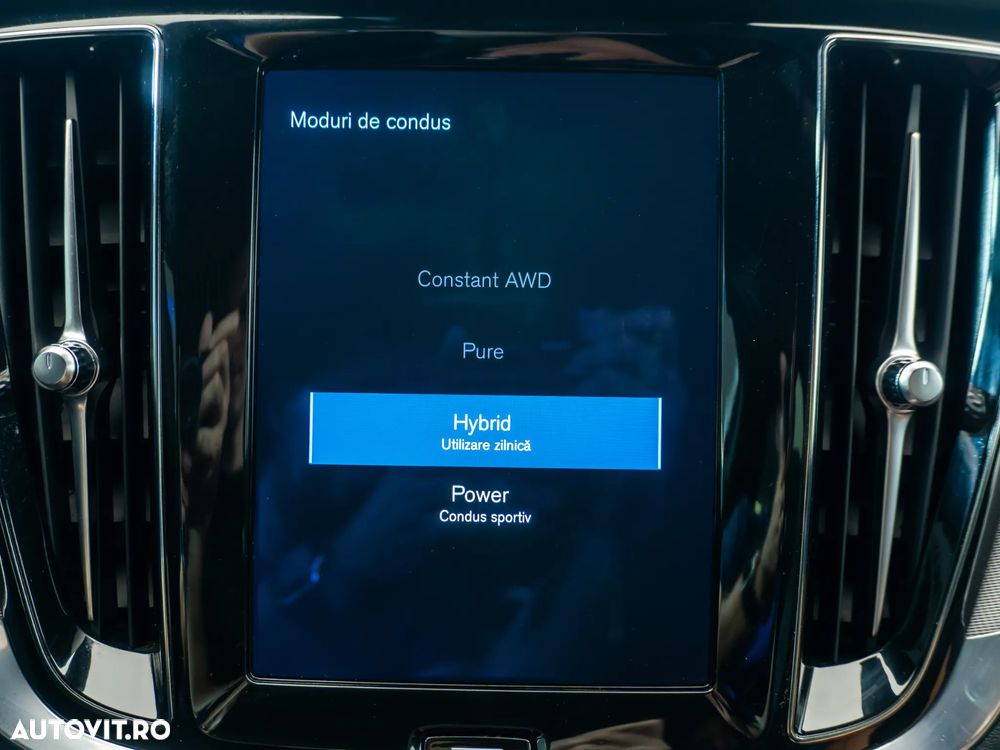Volvo V60 T6 AWD Recharge Geartronic RDesign - 35