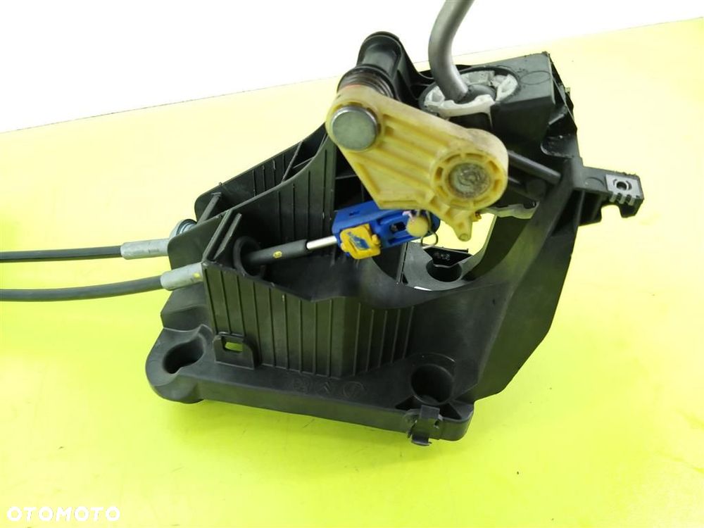 Mechanizm zmiany biegów lewarek Peugeot 308 08-13 1.6 B - 3