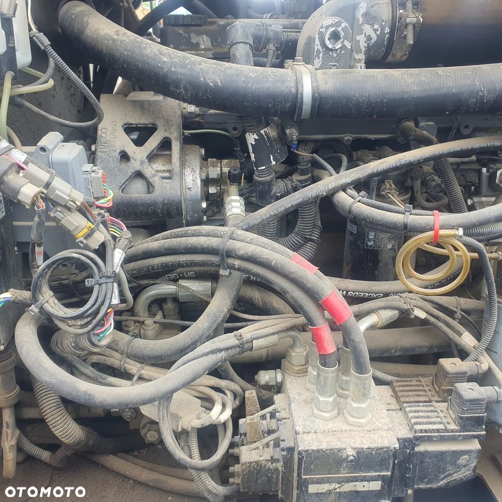 New Holland F106.6A - 20