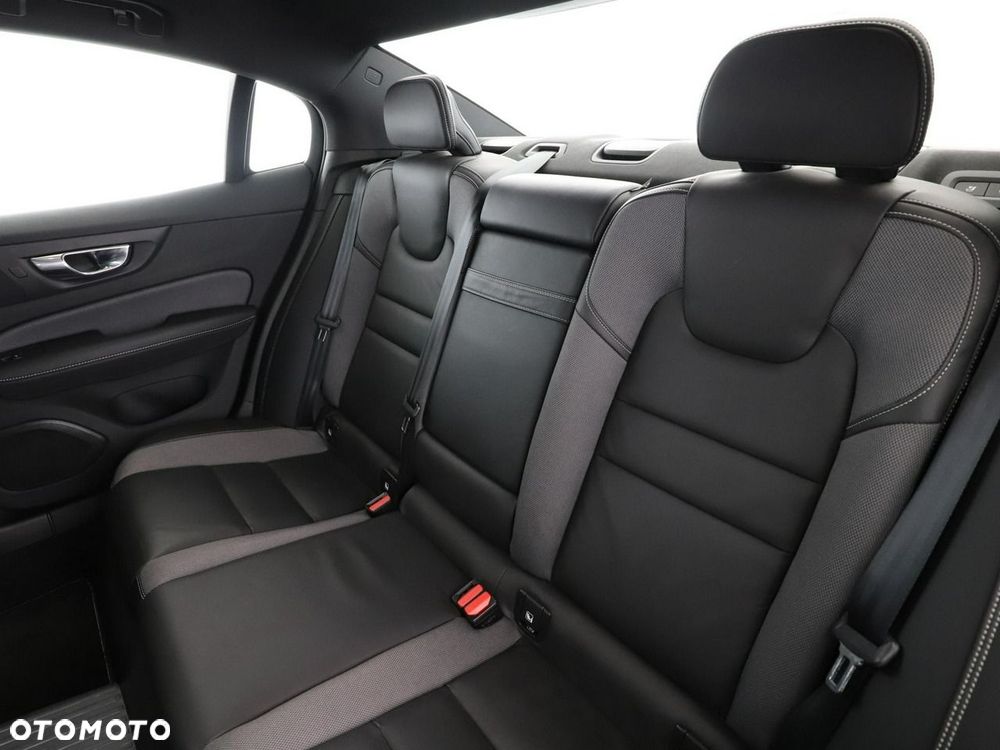 Volvo S60 - 18