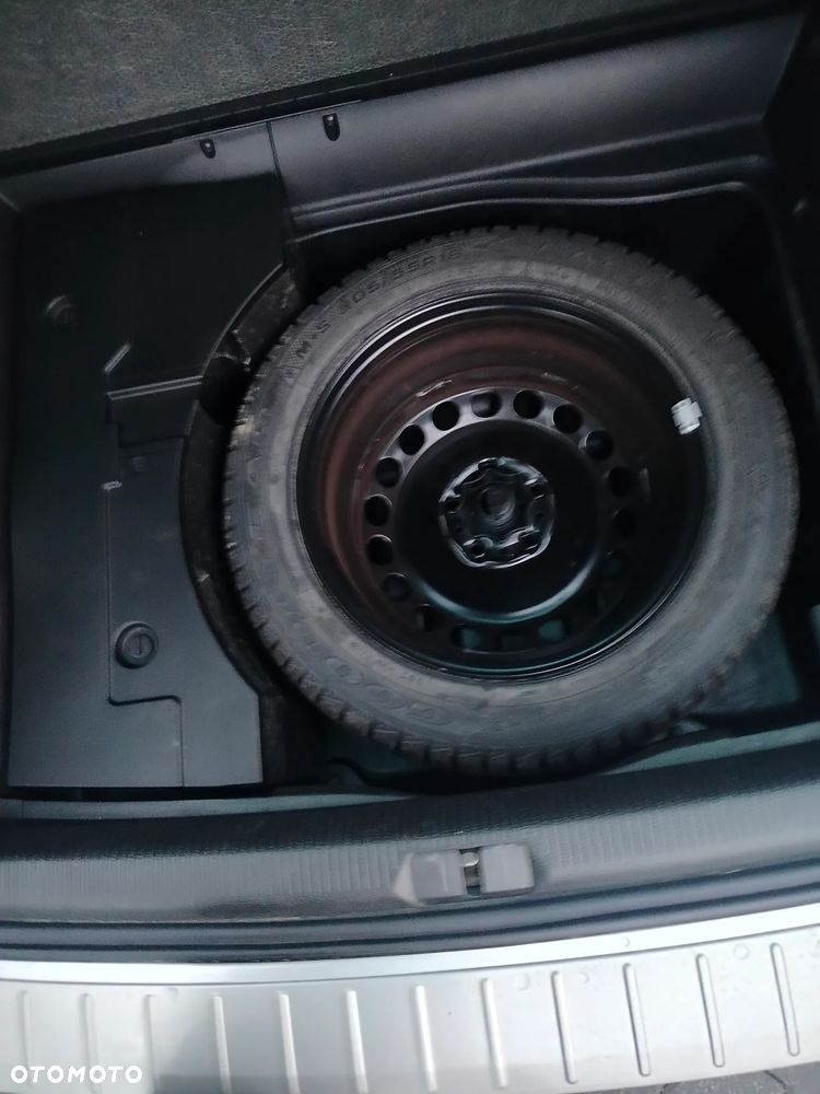 Volkswagen Passat - 10