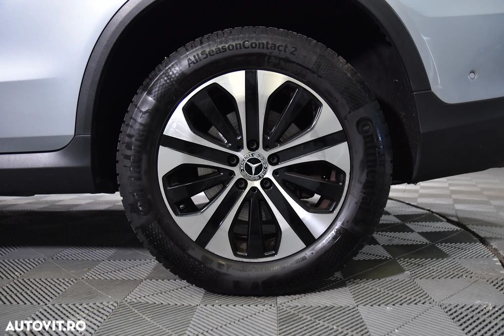 Mercedes-Benz GLC - 13