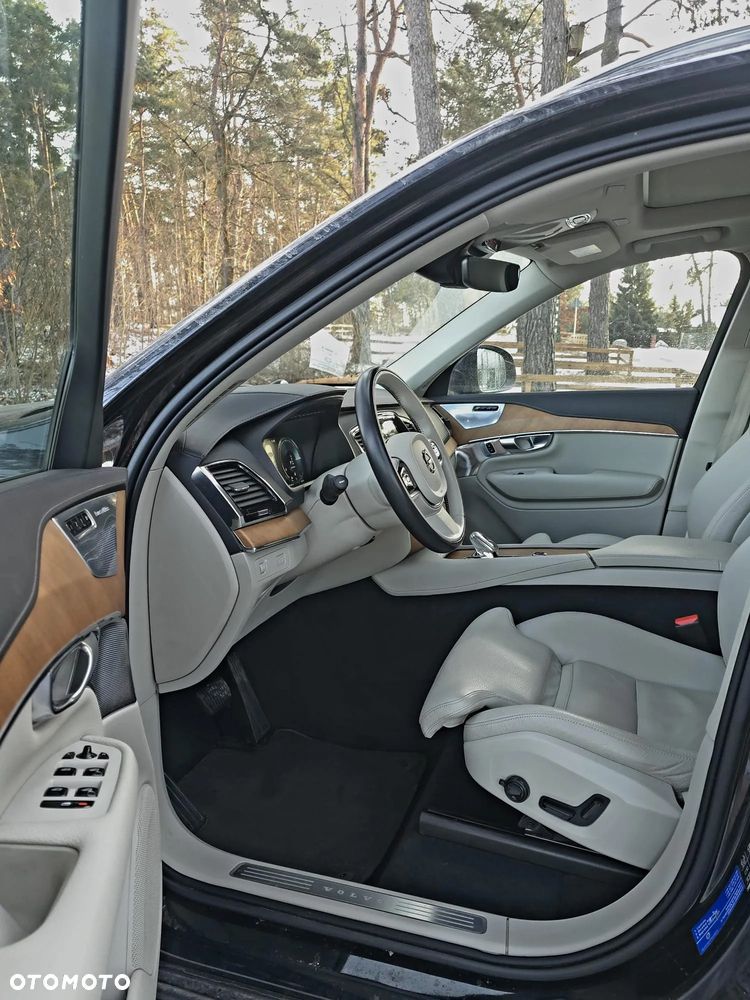 Volvo XC 90 B5 D AWD Inscription - 16