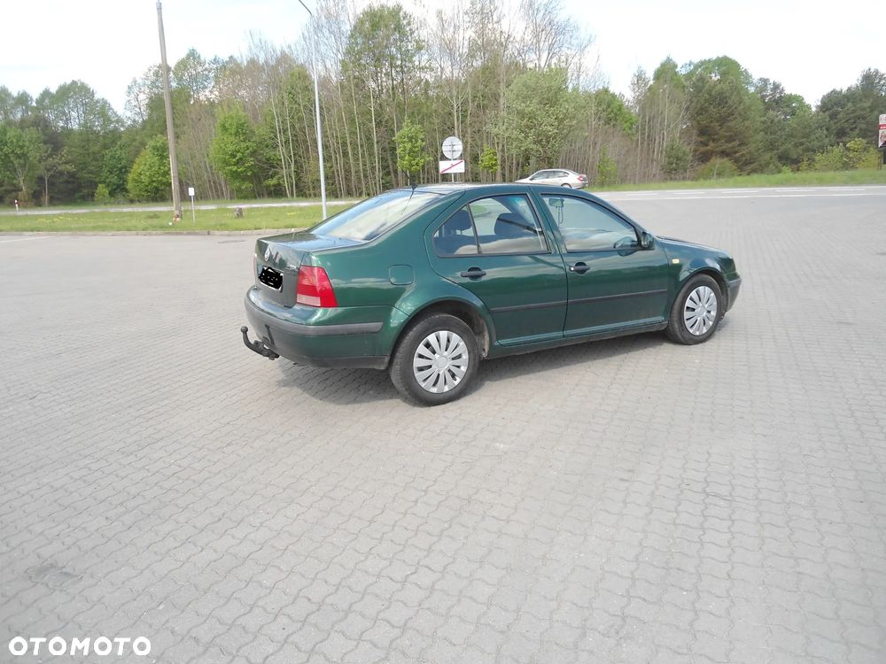 Volkswagen Bora 1.9 TDI Comfortline - 3