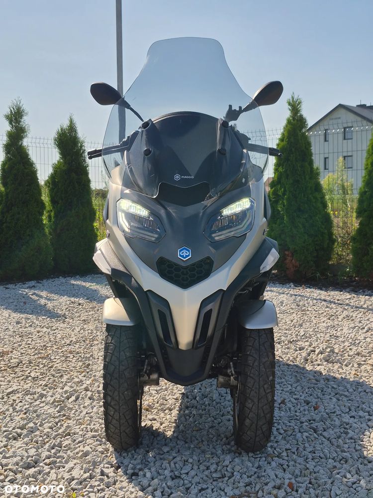 Piaggio MP-3 - 4