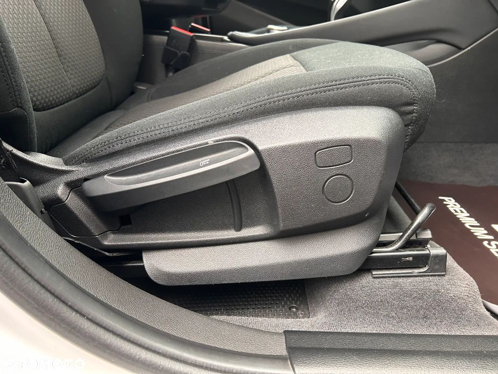 BMW X1 sDrive18d - 16