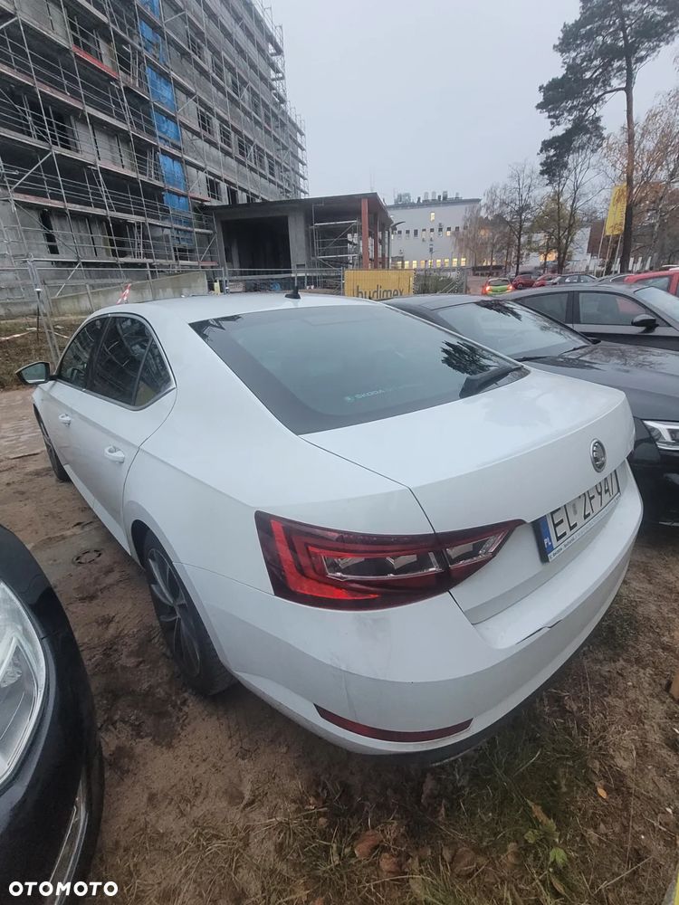 Skoda Superb 2.0 TSI 4x4 L&K DSG - 7