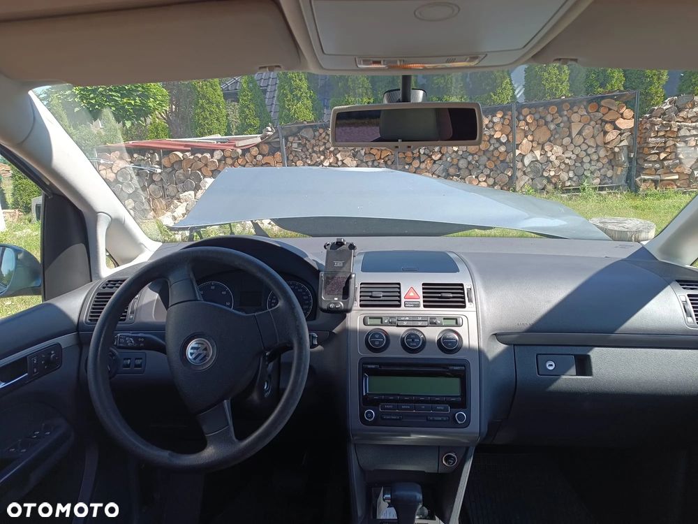Volkswagen Touran 2.0 TDI DPF DSG Trendline - 9