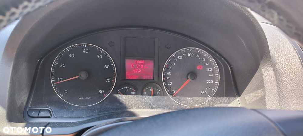 Volkswagen Golf V 1.6 FSI Trendline - 8