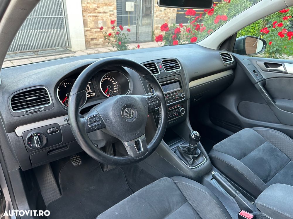 Volkswagen Golf 2.0 TDI DPF Highline - 8