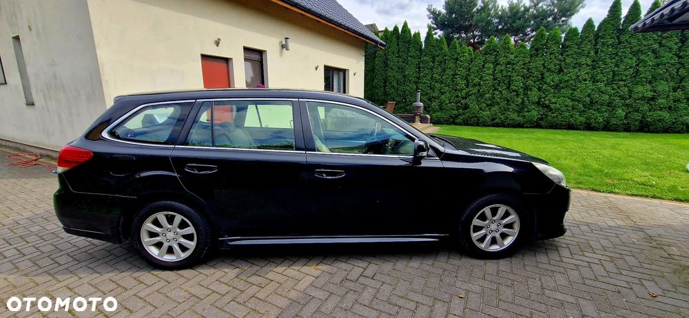 Subaru Legacy 2.0 D Comfort Navi - 8