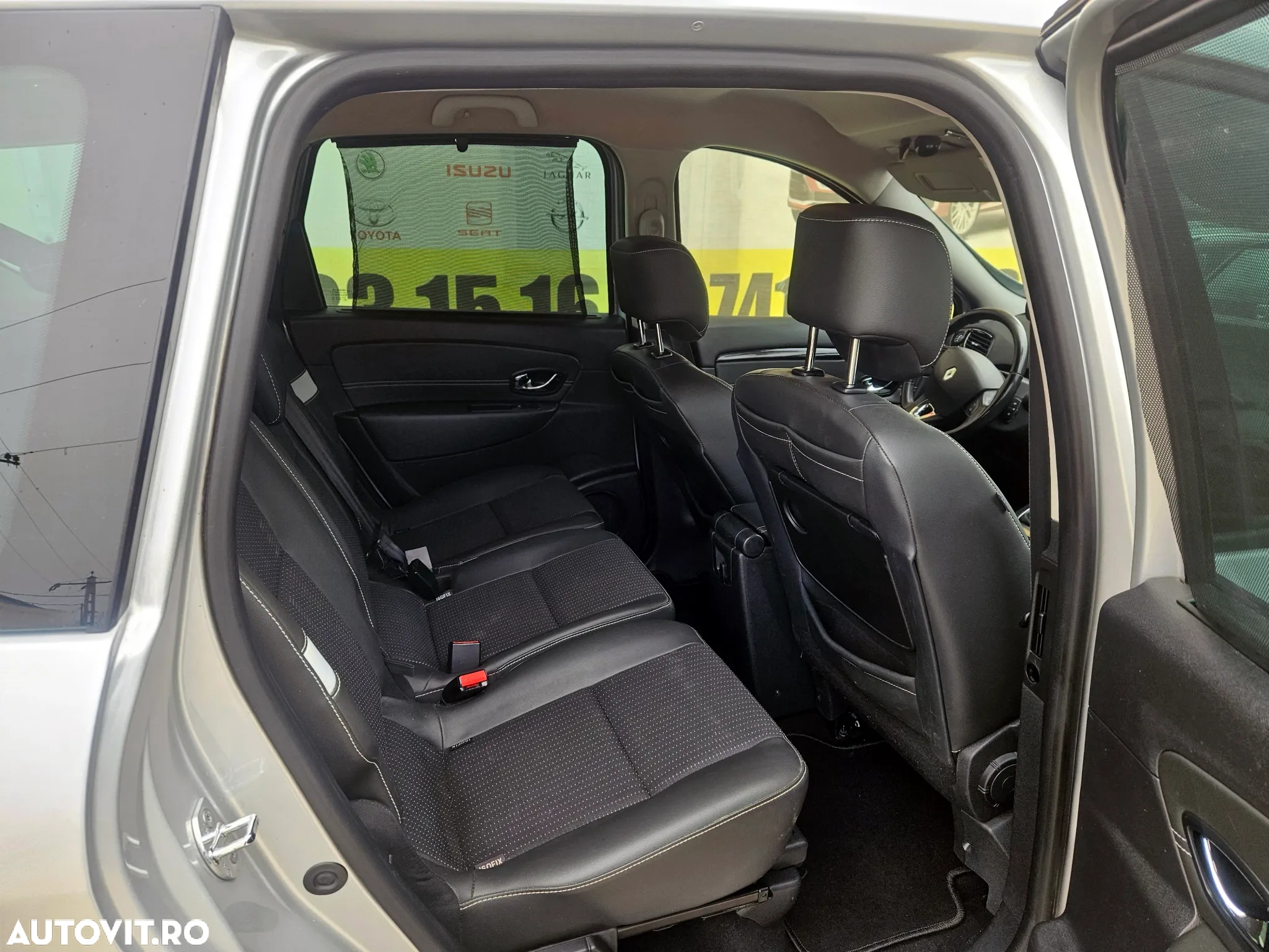 Renault Grand Scenic - 13