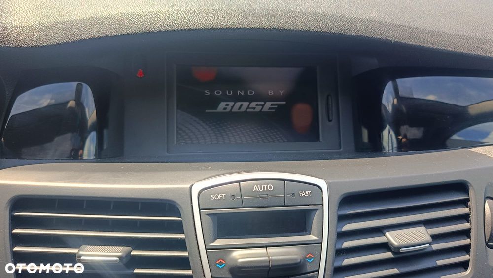 Renault Laguna dCi 110 FAP Bose Edition - 15