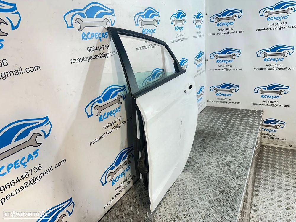 Porta Tras Traseira Esquerda Ford Fiesta 6 MK6 5 Portas 2008 - 2016 - 2