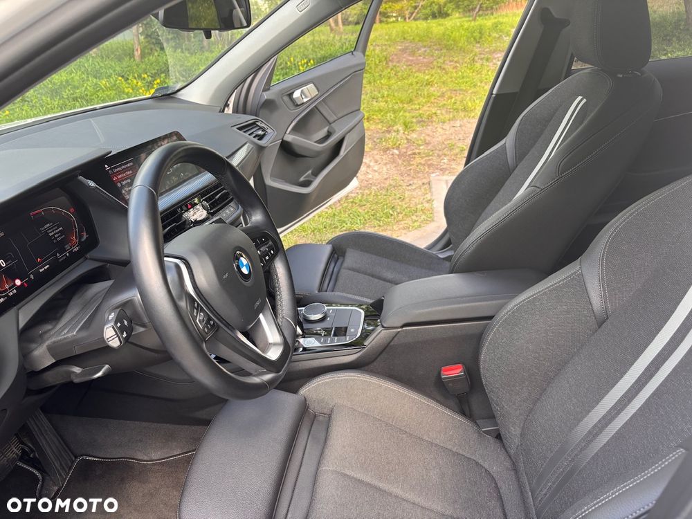 BMW Seria 1 118i Sport Line - 16
