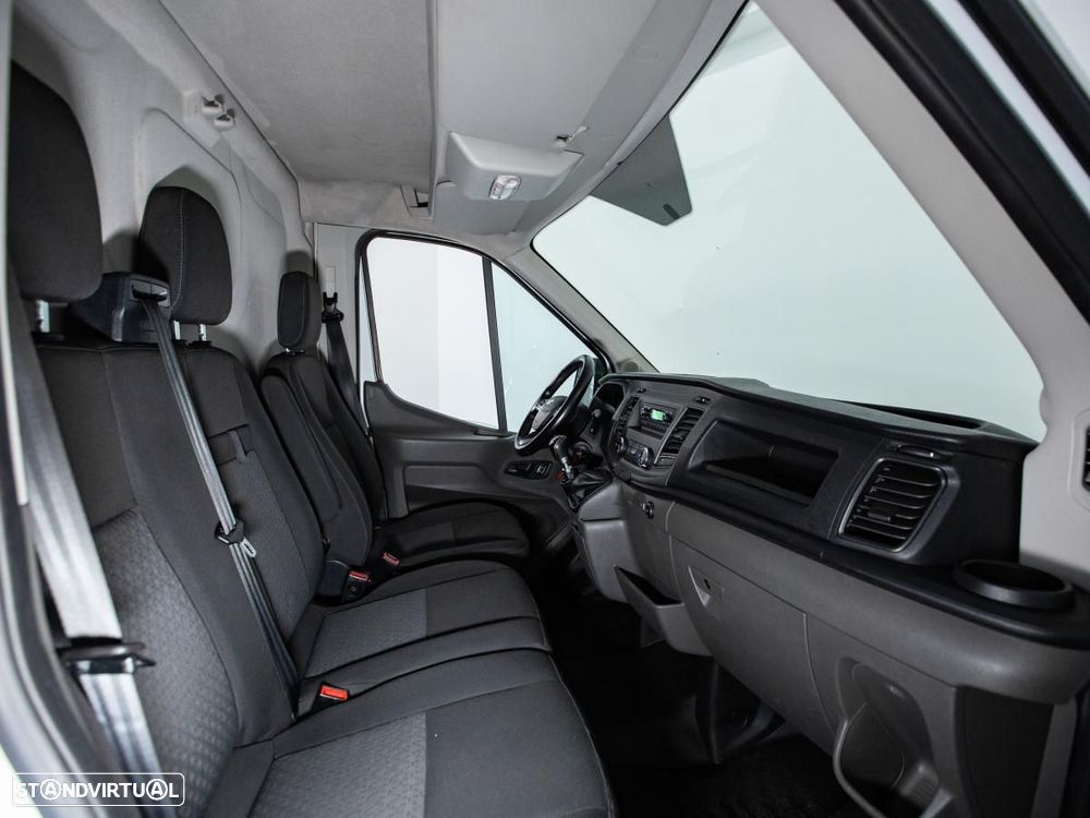 Ford Transit - 11