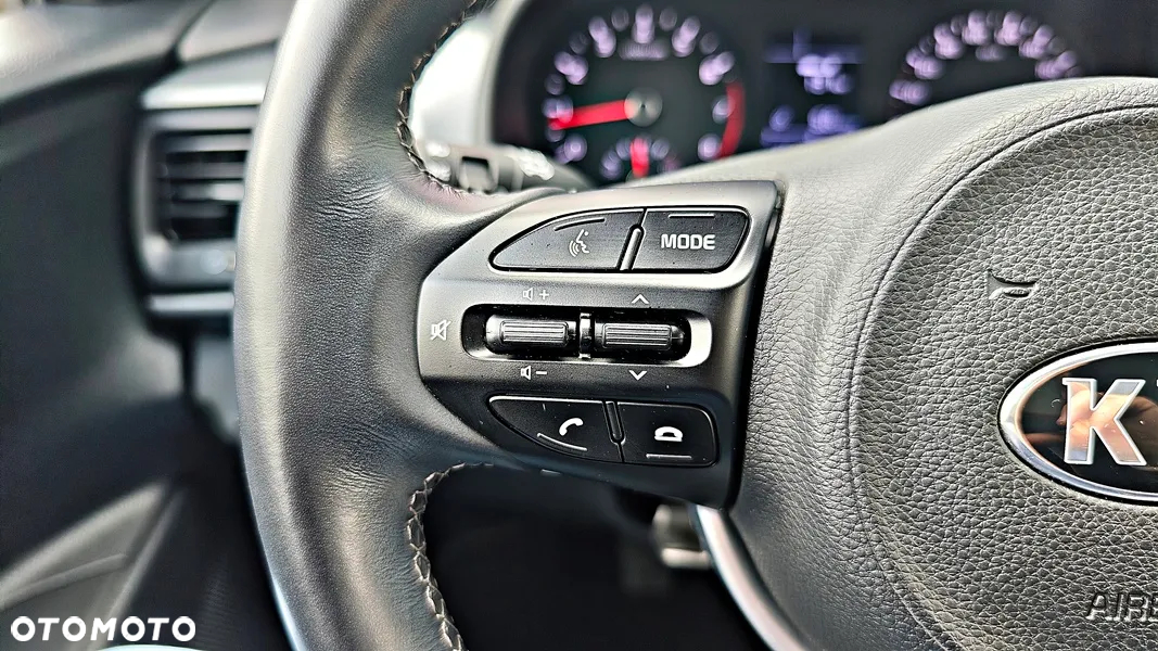 Kia Stonic - 25