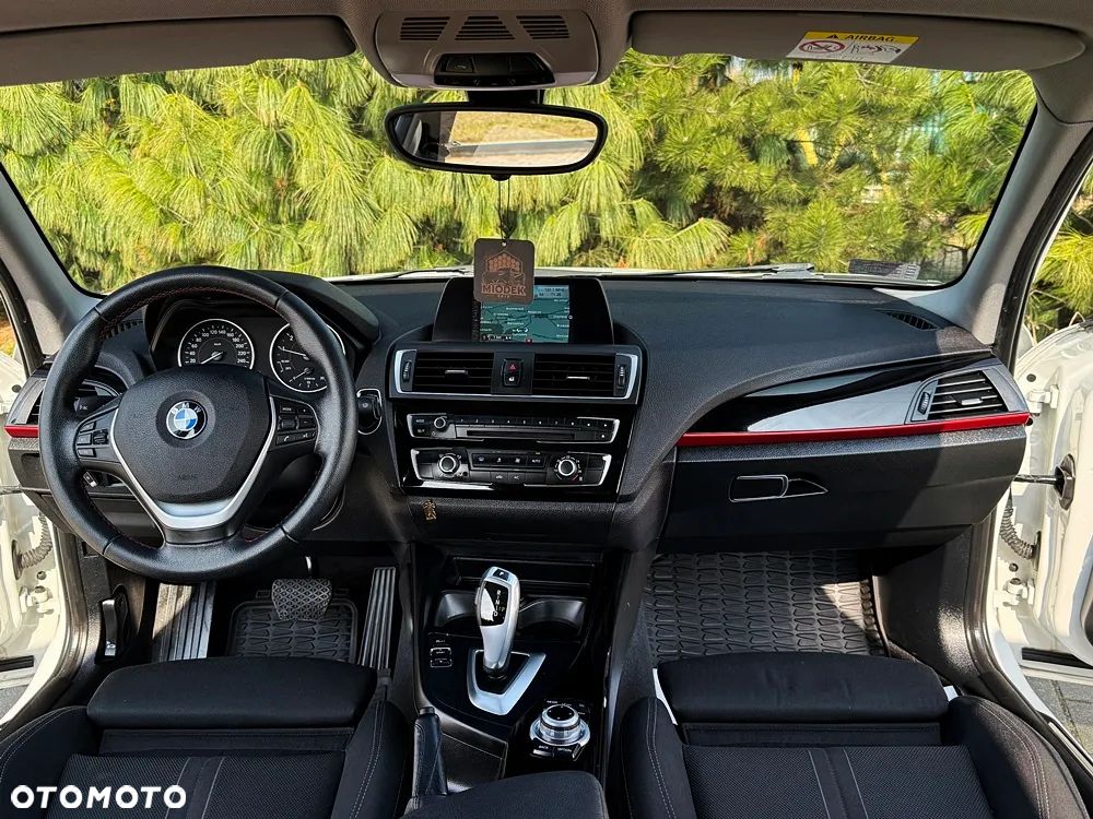BMW Seria 1 118i Sport Line - 31