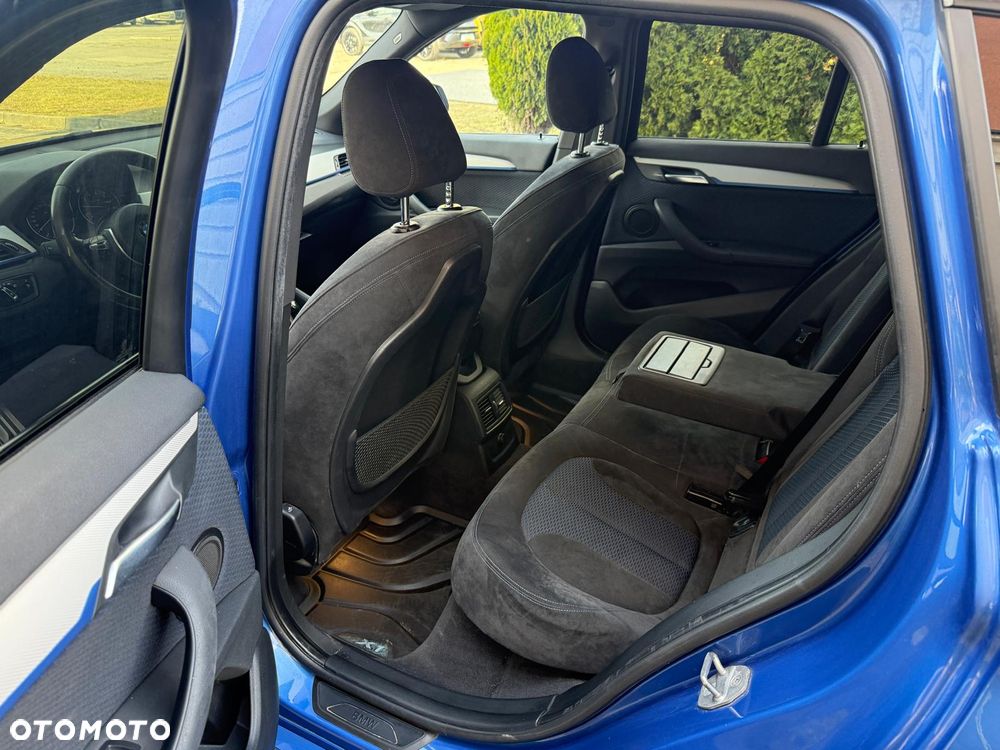 BMW X1 sDrive18i M Sport - 12