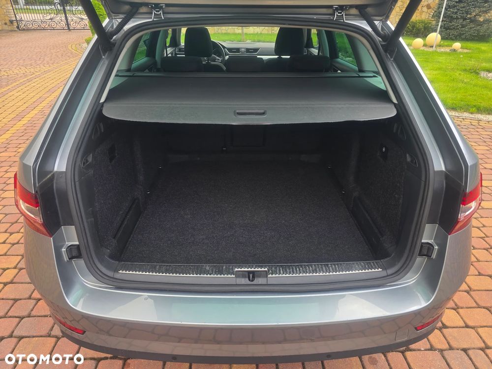 Skoda Superb 1.5 TSI ACT Style DSG - 30