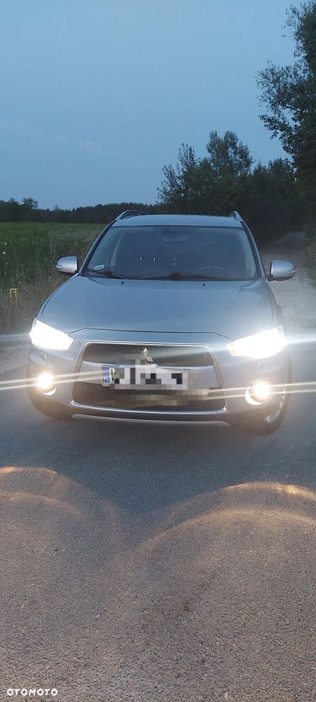Mitsubishi Outlander 2.4 Intense + EU5 CVT - 21