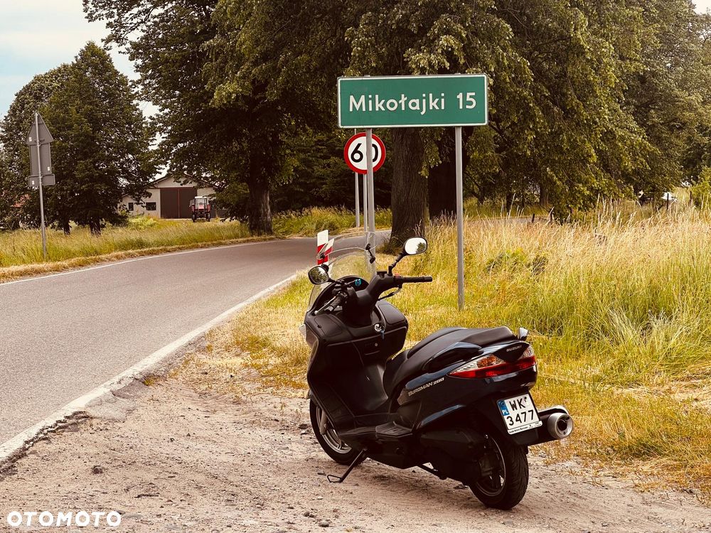 Suzuki Burgman - 9