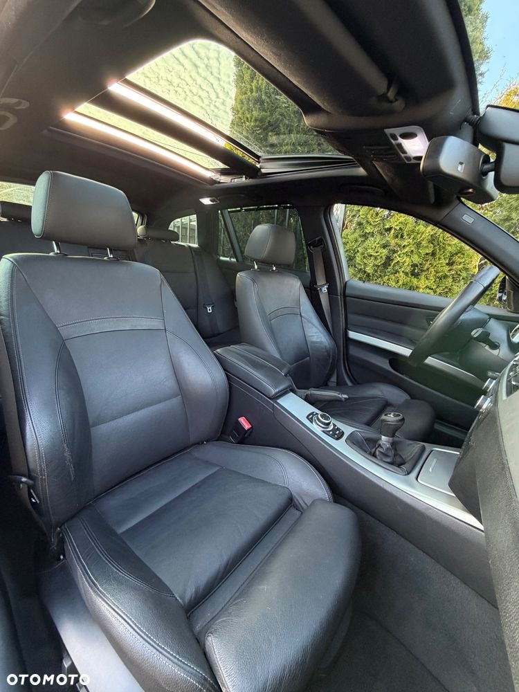 BMW Seria 3 320d DPF - 16