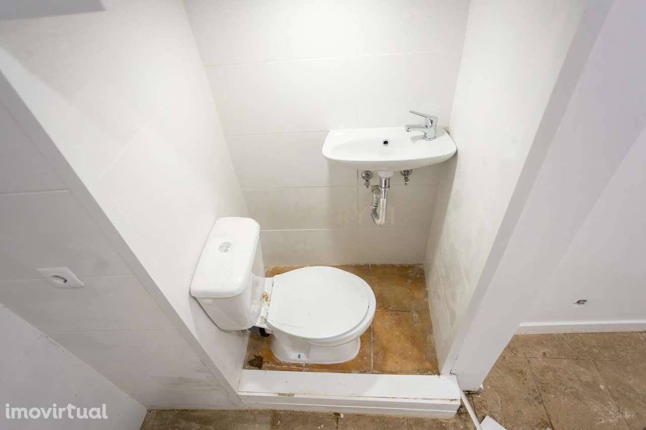 Loja Renovada em Arroios – Oportunidade Única - Grande imagem: 5/7