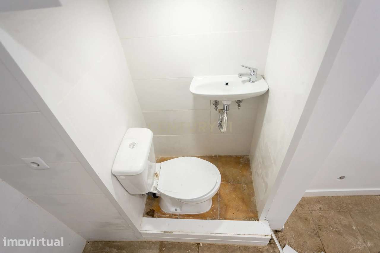 Loja Renovada em Arroios – Oportunidade Única - Grande imagem: 5/7