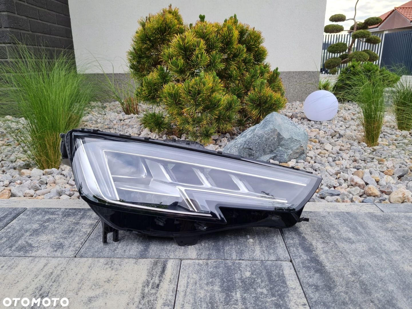AUDI A4 S4 B9 8W0 8W Lampa prawa przód Full Led Matrix 8W0941036 - 1