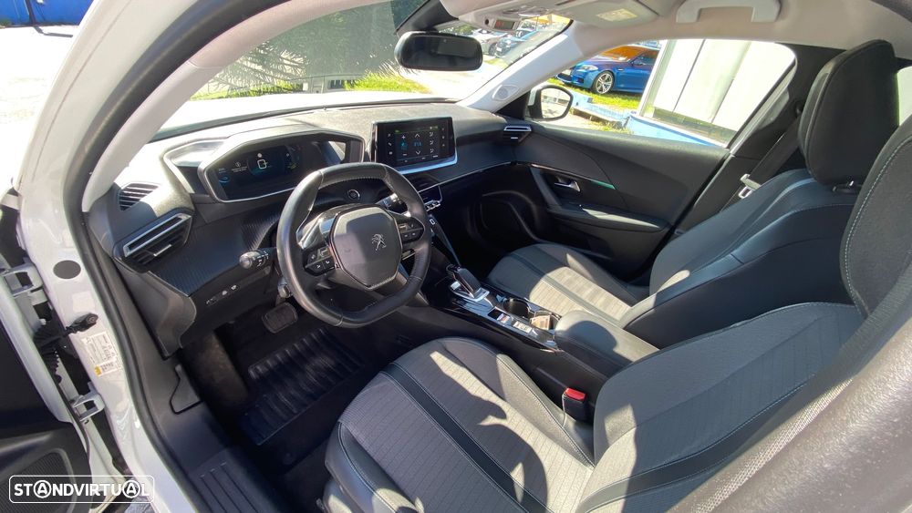 Peugeot e-2008 50 kWh Allure Pack - 20