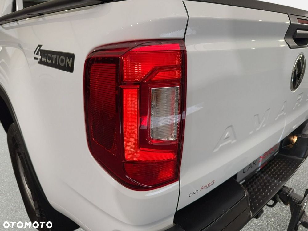 Volkswagen Amarok - 12