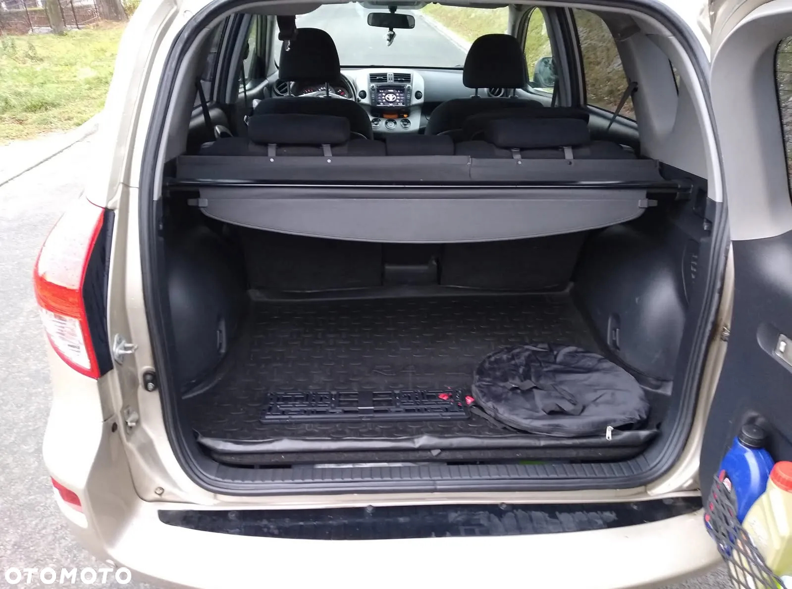 Toyota RAV4 - 7