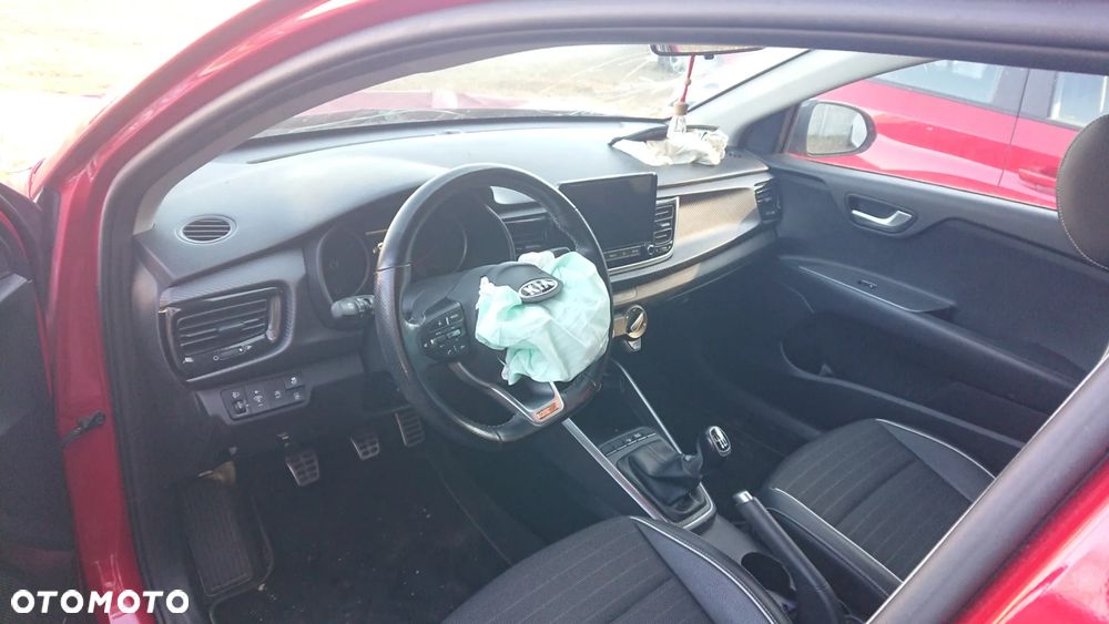 Kia Rio - 13