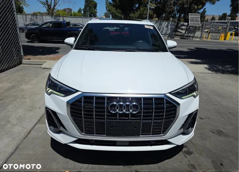 Audi Q3 45 TFSI Quattro S tronic S line - 2