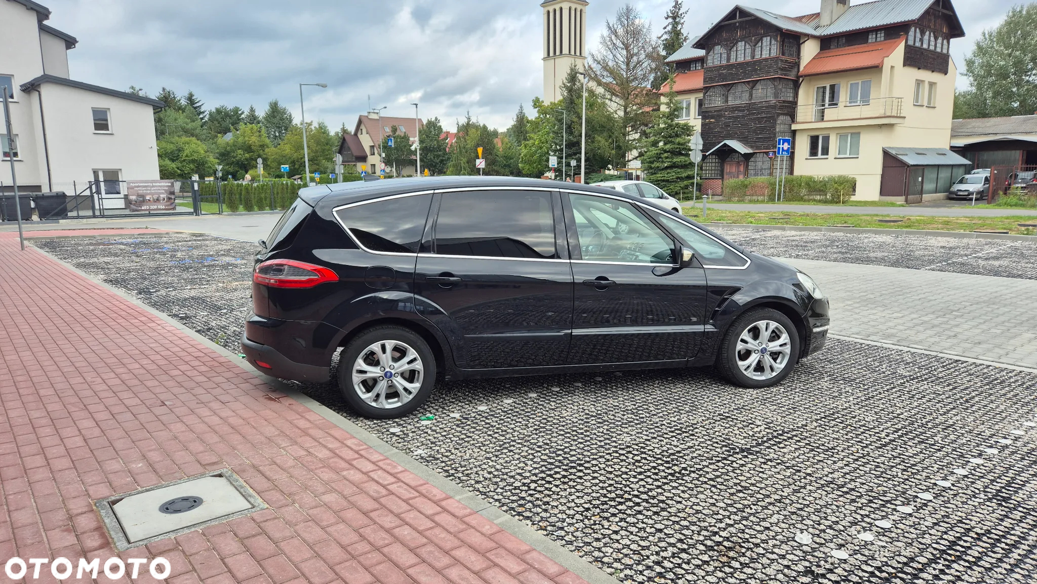 Ford S-Max 2.0 TDCi DPF Titanium - 12