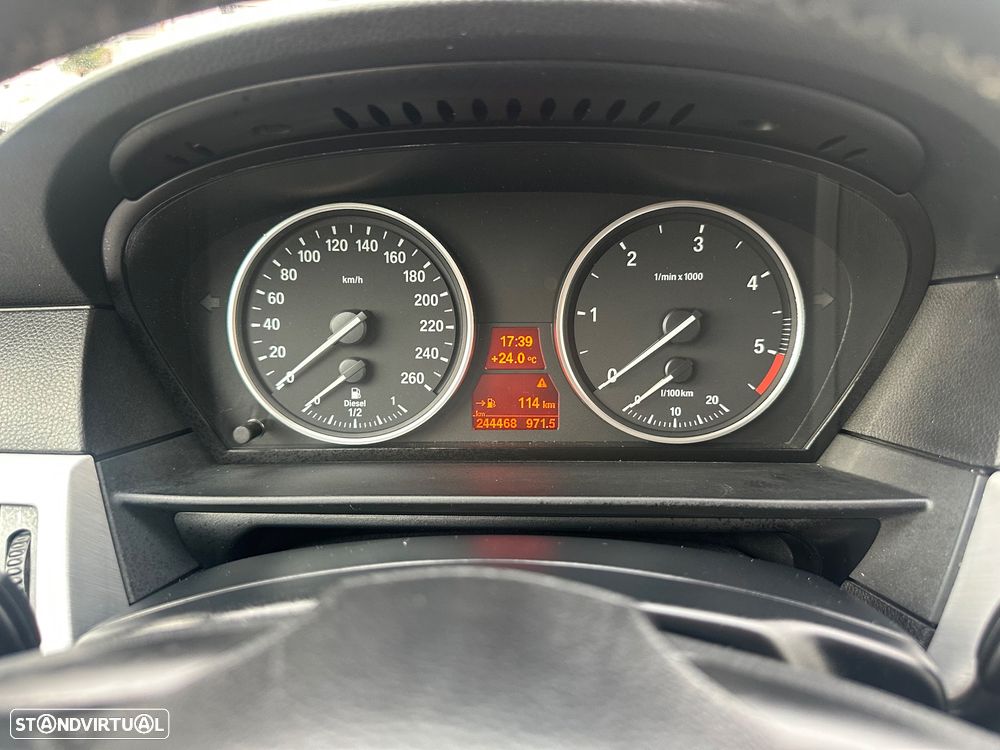 BMW 520 dA Executive - 25