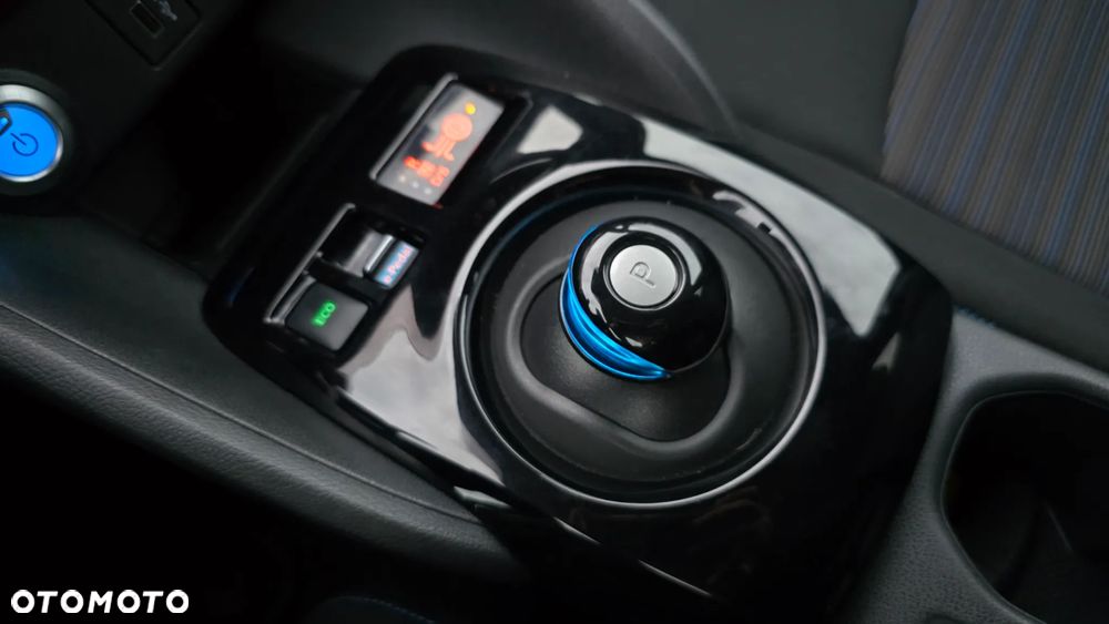 Nissan Leaf 40 kWh N-CONNECTA - 19
