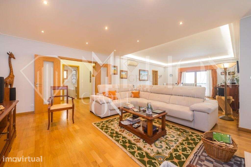 Moradia independente T4 + 1 com 3 suites, garagem e jardim na Quinta d - Grande imagem: 5/60
