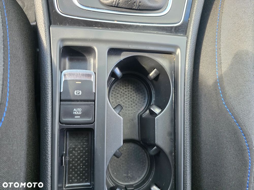 Volkswagen Golf - 35