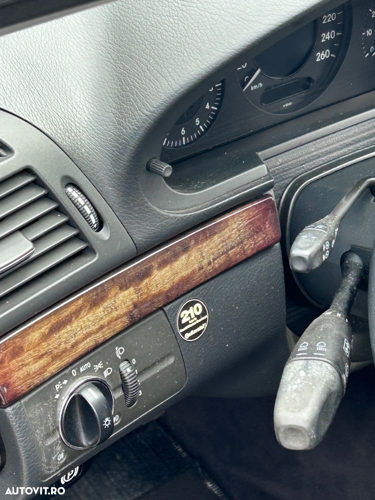Mercedes-Benz E 200 K Classic - 9